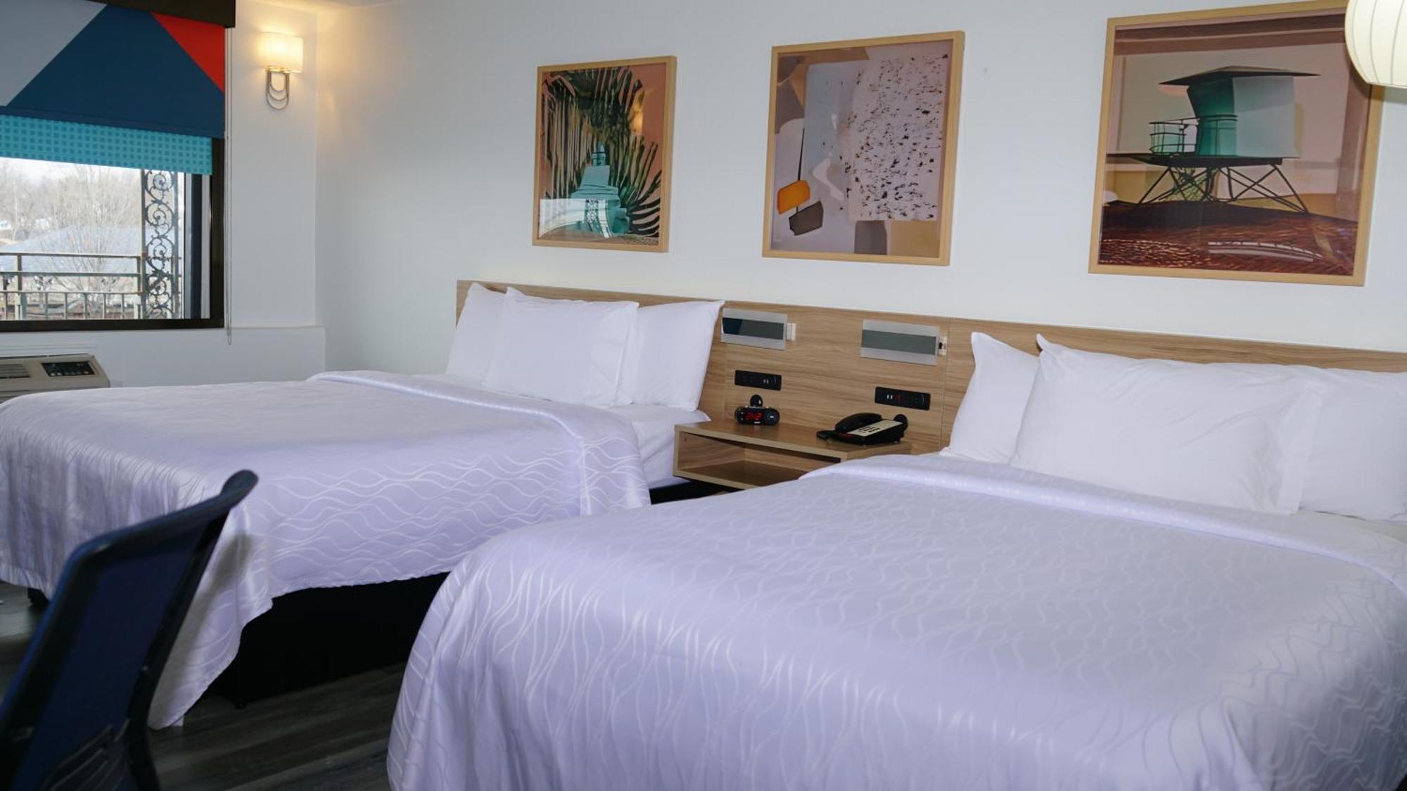 Waterfront Phl Airport Hotel 3*